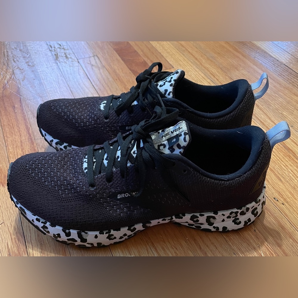 Brooks Revel 4